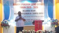 Gubernur Papua Barat Daya Elisa Kambu S.Sos. saat memberikan sambutan di ibadah syukur Sorpus Raya