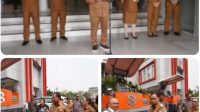 Caption Foto Atas Bupati Minahasa didampingi Wabup Vanda Sarundajang, Sekda Lynda Watania dan Jajaran Pemkab Minahasa, Gbr Bawah kiri Bupati RD didampingi Jajaran Melihat Alsintan, Gbr Kanan Bawah Bupati RD Menyerahkan Bantuan Alsintan Tractor Ke kelompok Tani Langowan.(Doc.Foto Ist)